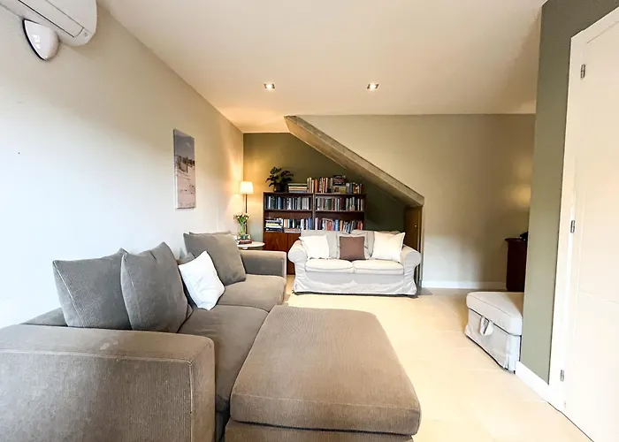 Peralta W Above Ground Pool Villa *