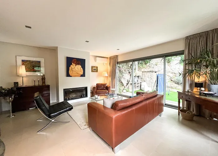 Peralta W Above Ground Pool Villa