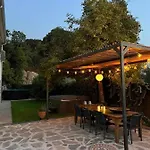 Peralta W Above Ground Pool Villa