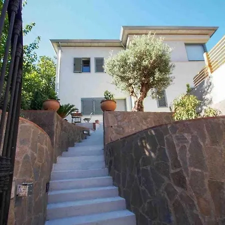 Peralta W Above Ground Pool خيرونا