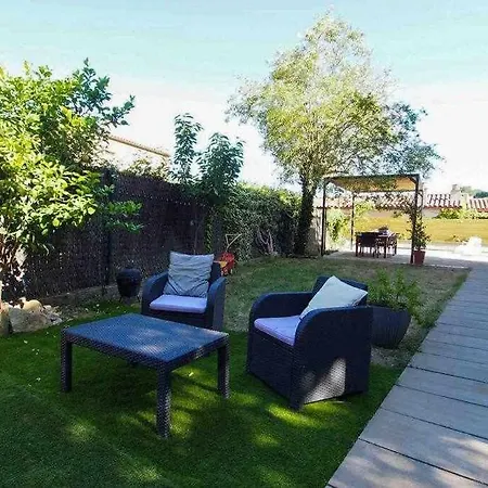 Peralta W Above Ground Pool Villa