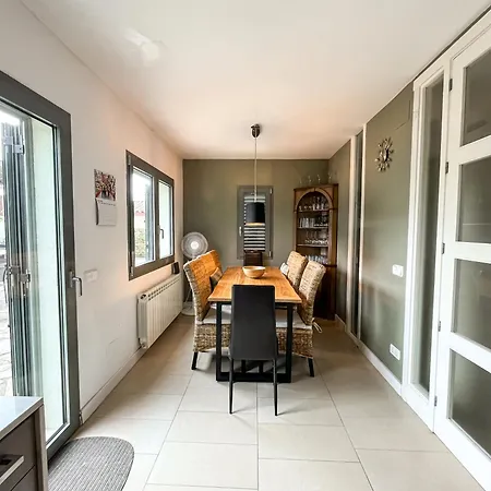 Peralta W Above Ground Pool Villa