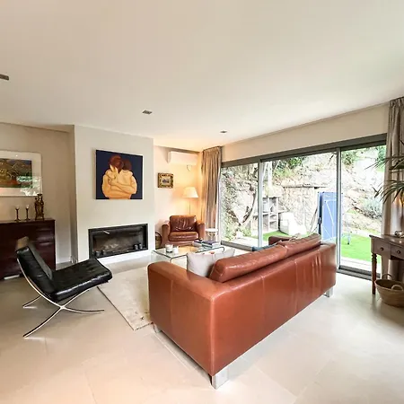 Peralta W Above Ground Pool Villa