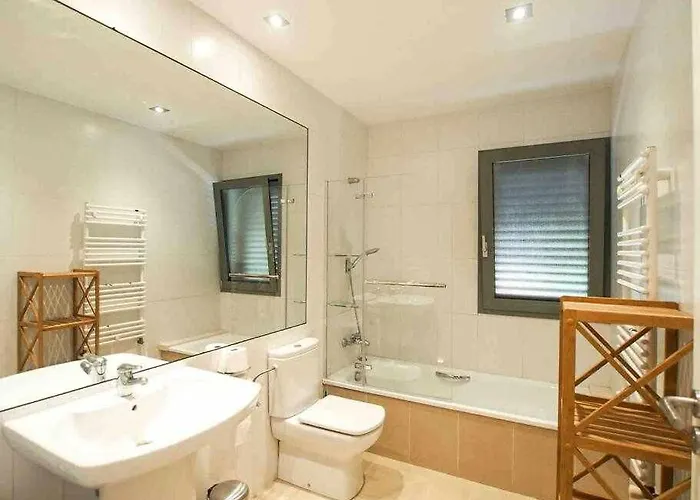 Peralta W Above Ground Pool Villa